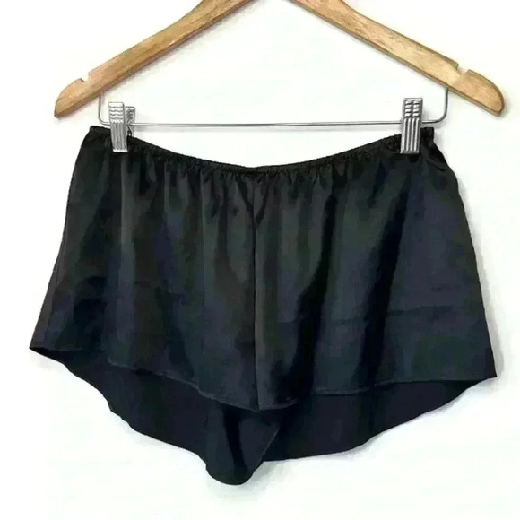 Victoria’s Secret Womens Black Lace Cami Shorts Babydoll Romantic  Set Small - Picture 4 of 15